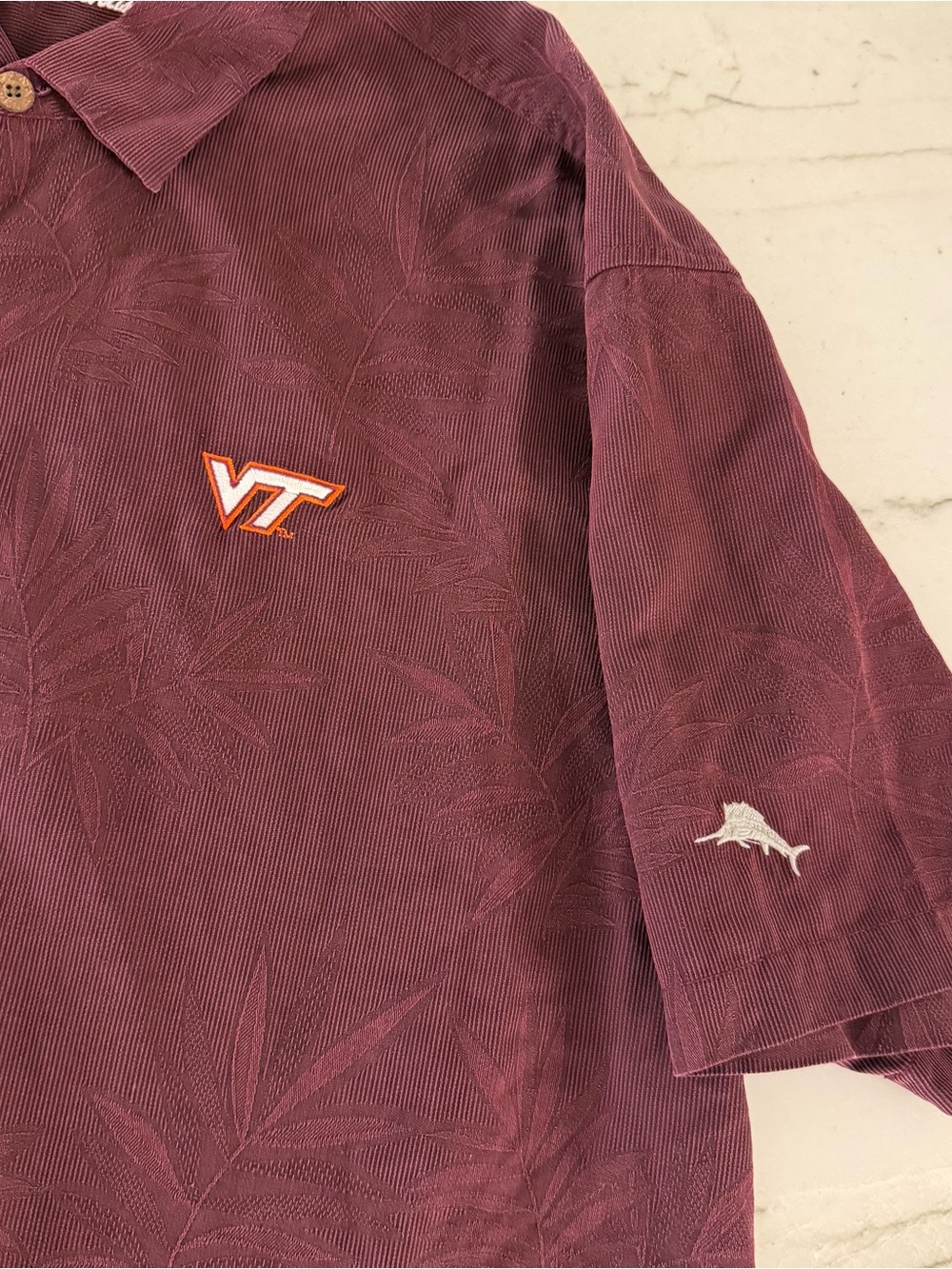 Tommy Bahama Virginia Tech Hokies Shirt 2XL Maroon 100% Silk Camp Button Up VT - Picture 2 of 7